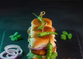 Bun Maska Affair